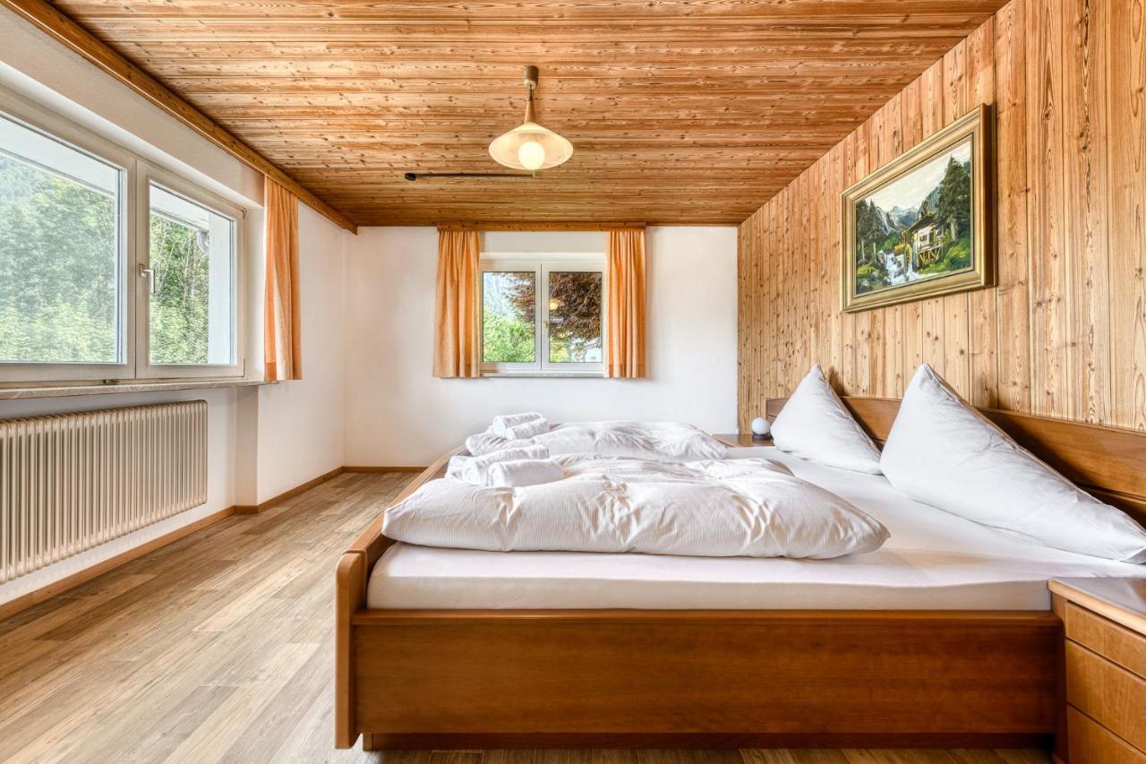 Familienferienwohnung Buerserberg Dorf By A-Appartments エクステリア 写真